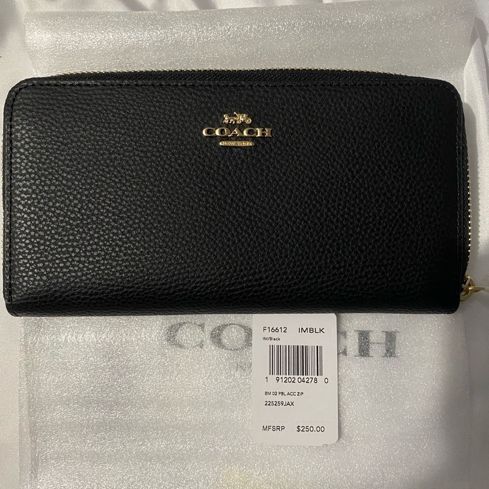 Coach Wallet NWT